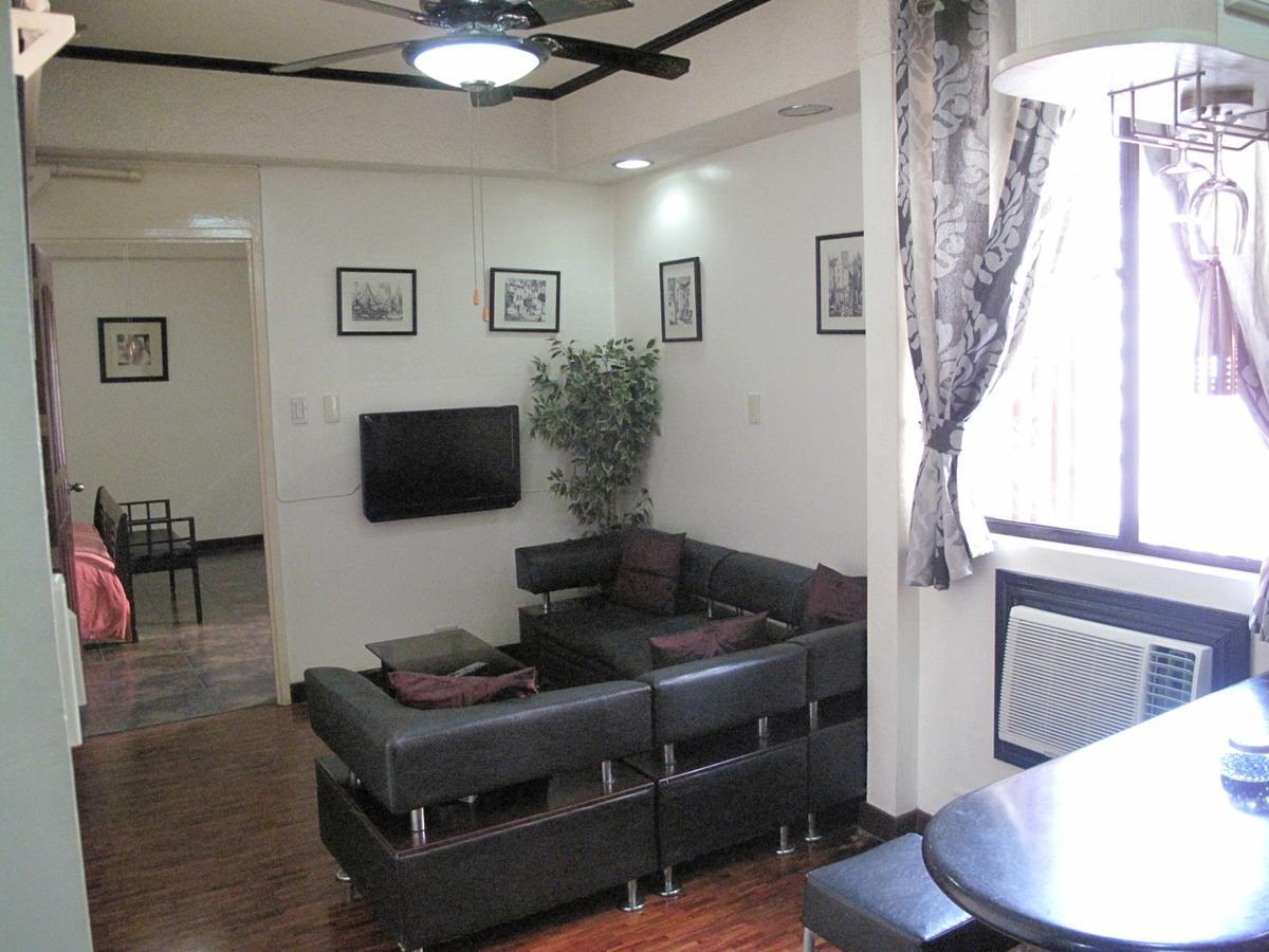 Makati Suites At Travelers Inn San Pedro Makati Eksteriør billede