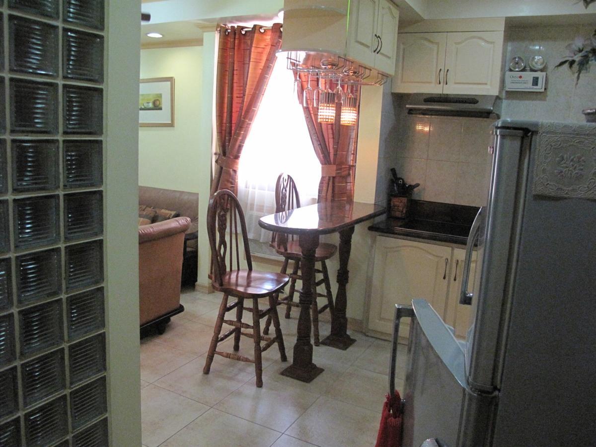 Makati Suites At Travelers Inn San Pedro Makati Eksteriør billede