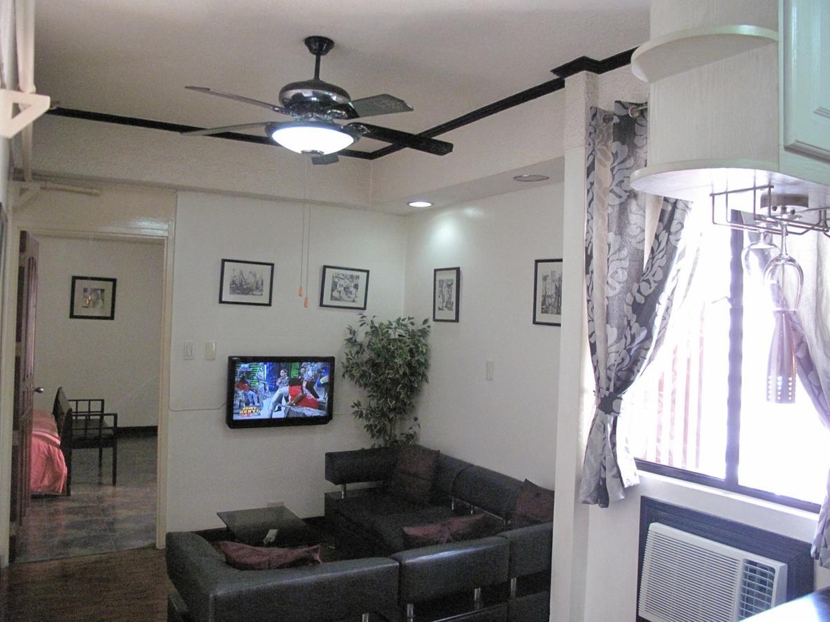 Makati Suites At Travelers Inn San Pedro Makati Eksteriør billede